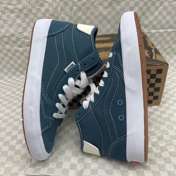 Vans WMNS The Lizzie
Teal Sneakers 
VN0A4BX1TEA
 High-Tops with White Accents - Picture 8 of 16